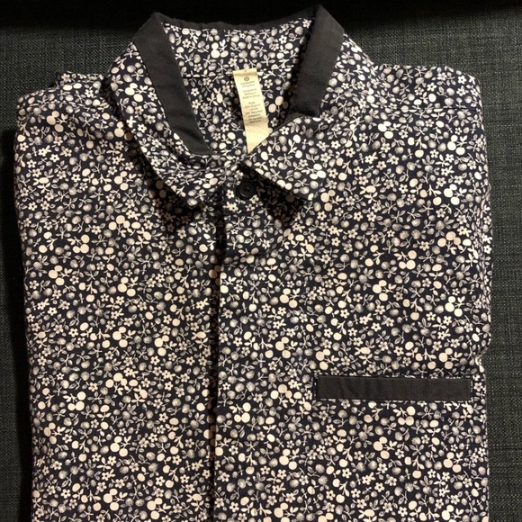 Lululemon Summer Friday Shirt - Picture 1 of 3
